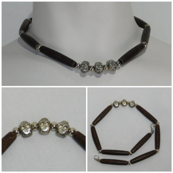 Multi-media Links Silvertone Skull Necklace. - Picture 3 of 8